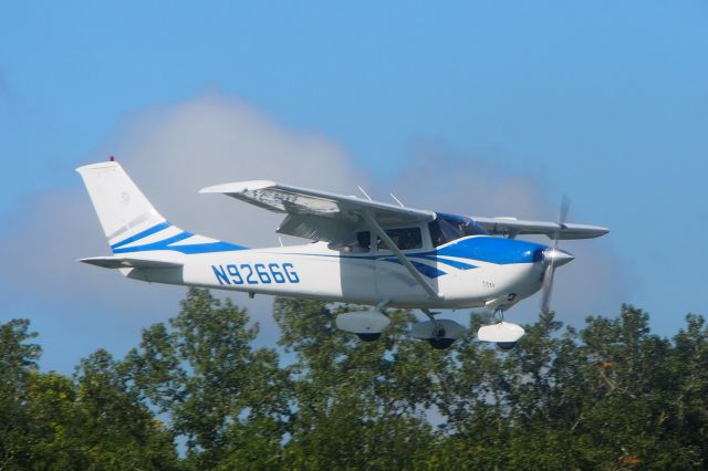 Cessna Skylane (N9266G)