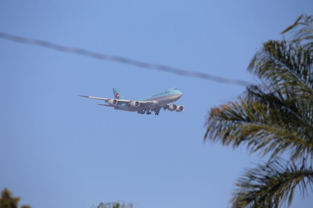 BOEING 747-8 (HL7623)