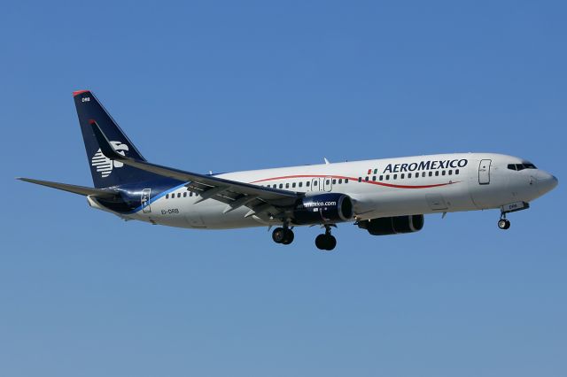 Boeing 737-800 (EI-DRB)