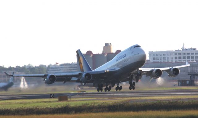 Boeing 747-400 (D-ABVL)