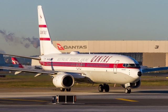 Boeing 737-800 (VH-VXQ)