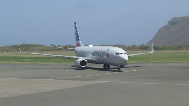 Boeing 737-800 (N942AN)