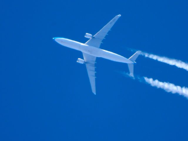 Airbus A330-300 (PH-AKB) - KLM661br /AMS-IAHbr /01/24/2025