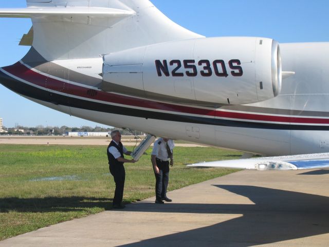 Dassault Falcon 2000 (N253QS)