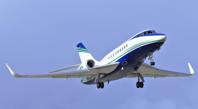 Dassault Falcon 2000 (C-GSFU)