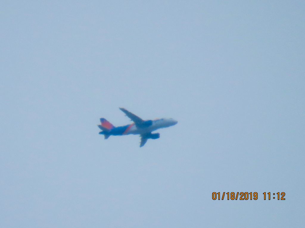 Airbus A319 (N312NV)