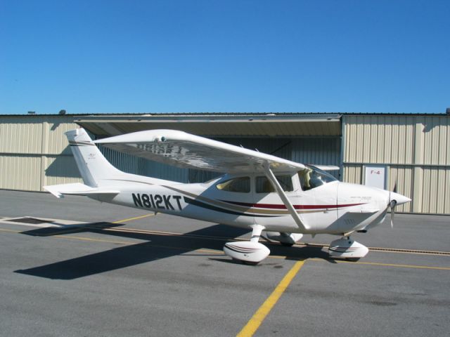 Cessna Skylane (N812KT)
