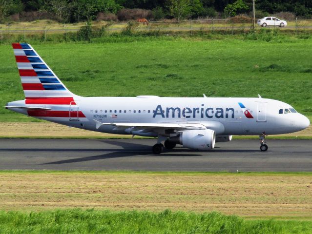 Airbus A319 (N716UW)