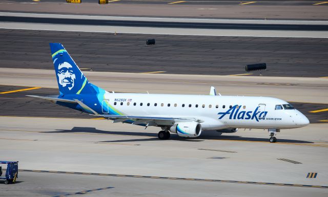 EMBRAER 175 (long wing) (N628QX) - SPOTTED AT KPHX; FEB, 28, 2021