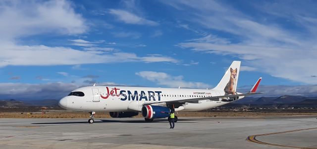 Airbus A320 (LV-IVN) - Ingresando a la posicion