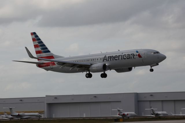 Boeing 737-800 (N346PR)