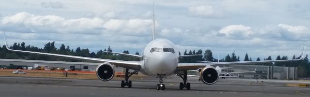 BOEING 767-300 (D-ABUS) - Taxing to gate in Seattle