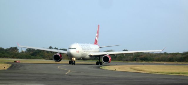 Airbus A330-300 (G-VKSS)