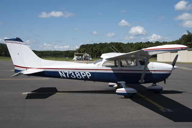 Cessna Skyhawk (N738PP)