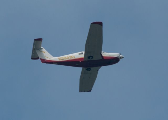 Piper Arrow 4 (N2943D) - Piper PA-28RT-201 (N2943D).  June 2022.