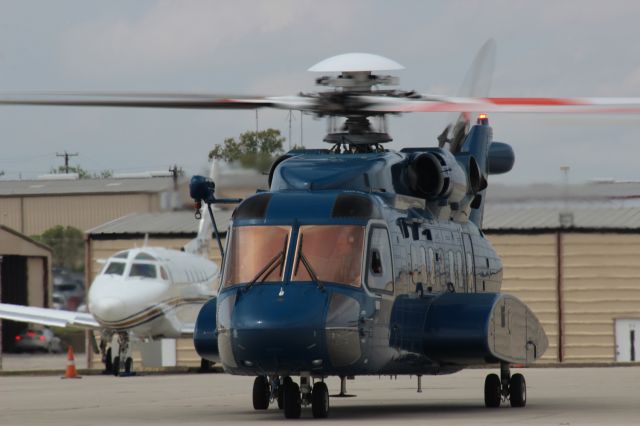 Sikorsky Helibus (N465VL)