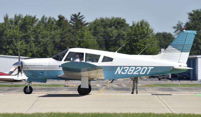 Piper Cherokee (N3820T) - Airventure 2017