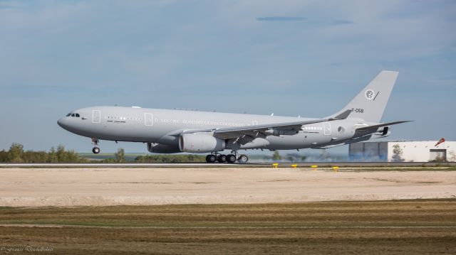Airbus A330-200 (T058)