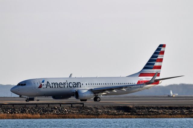 Boeing 737-800 (N969NN)