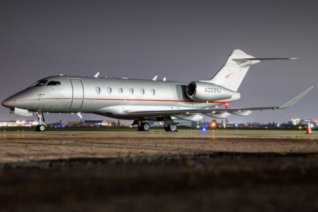 Canadair Challenger 350 (N358VJ)