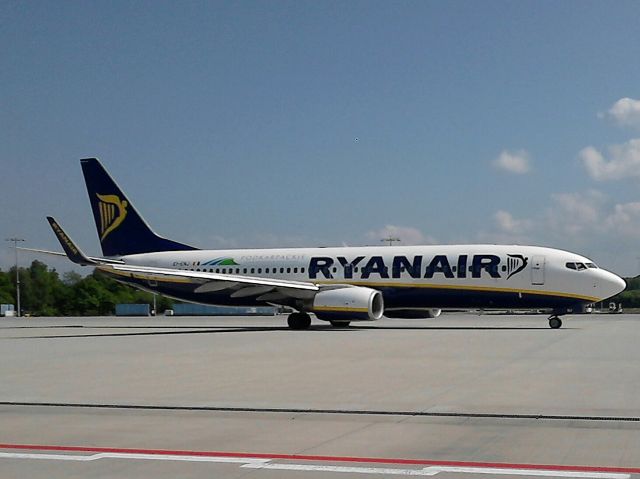 Boeing 737-800 (EI-ENJ)