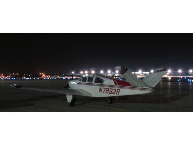 Beechcraft 35 Bonanza (N7892R)