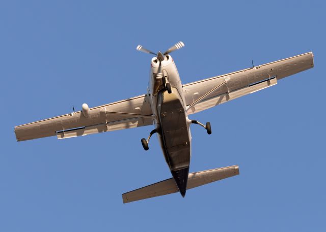 Cessna Caravan (N880FE)