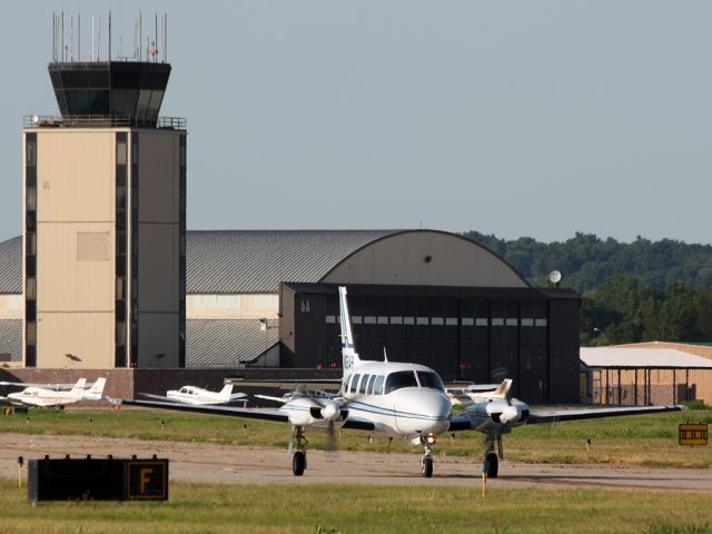 Piper Navajo (N654H)