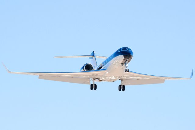 Gulfstream Aerospace Gulfstream G650 (N211HS) - This Starbucks Coffee Co. private jet is the third-built G650.