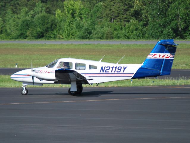 Piper PA-44 Seminole (N2119Y) - FLIGHT TRAINING AIRCRAFT LLC arriving at KJQF - 5/26/13