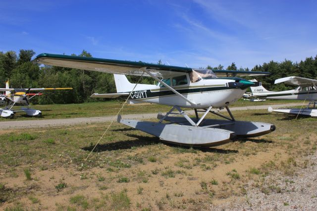 Cessna Skyhawk (C-GUYT) - C-GUYT Cessna 172 K RVA-Aéroport du lac à la Tortue QC. CSL3 08-06-2019.