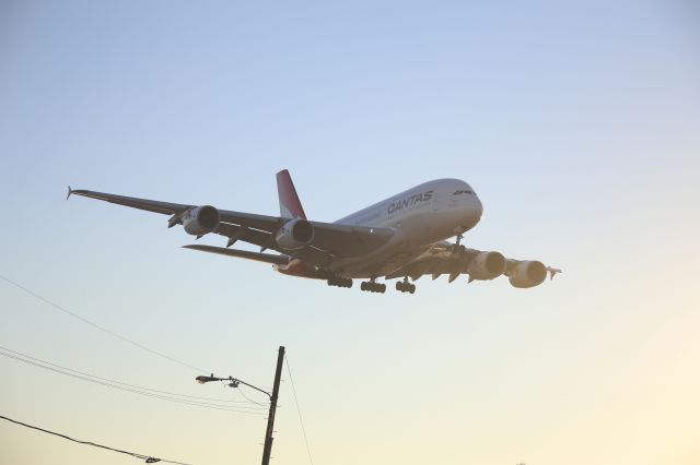 Airbus A380-800 (VH-OQJ)