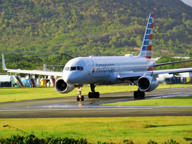 Boeing 757-200 (N173AN)