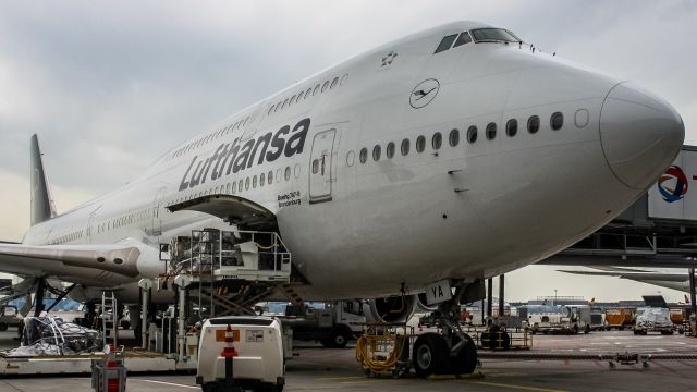 BOEING 747-8 (D-ABYA)