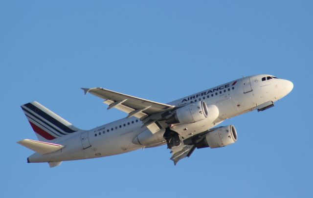 Airbus A320 (F-GRHF)
