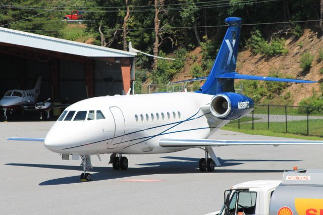 Dassault Falcon 2000 (N888FC)