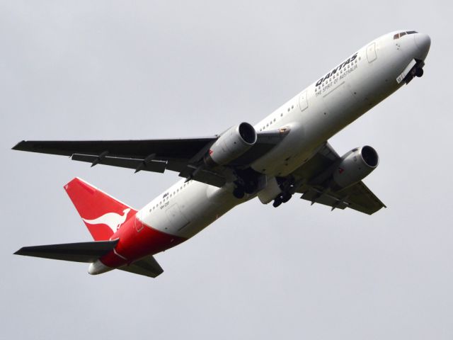 BOEING 767-300 (VH-ZXF) - Getting airborne off runway 23 on a gloomy, cold day. Wednesday, 4th July 2012.