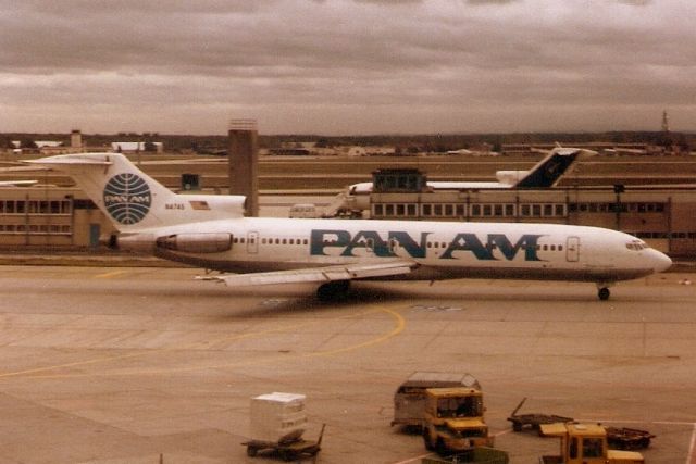 BOEING 727-200 (N4745) - Seen here in Nov-91.  Registration cancelled 13-Aug-93.  Broken up at KAMA.