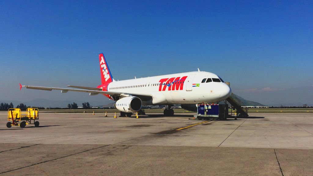 Airbus A320 (PA-MAY)