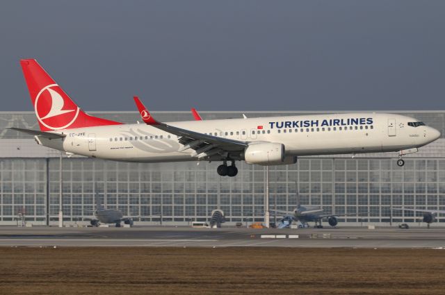 Boeing 737-900 (TC-JYE)