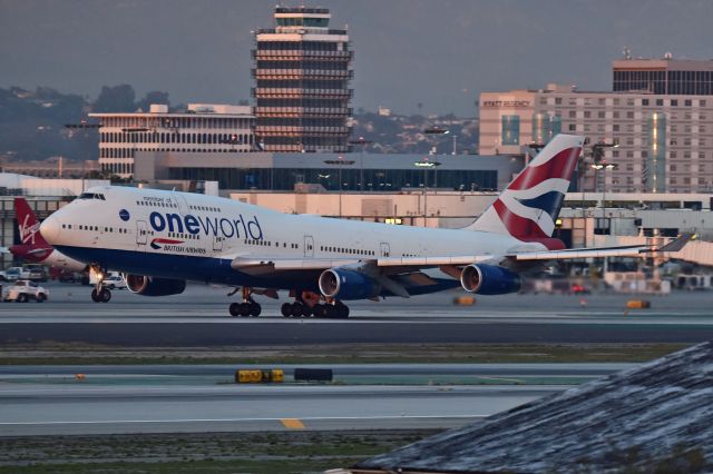 Boeing 747-400 (G-CIVI)