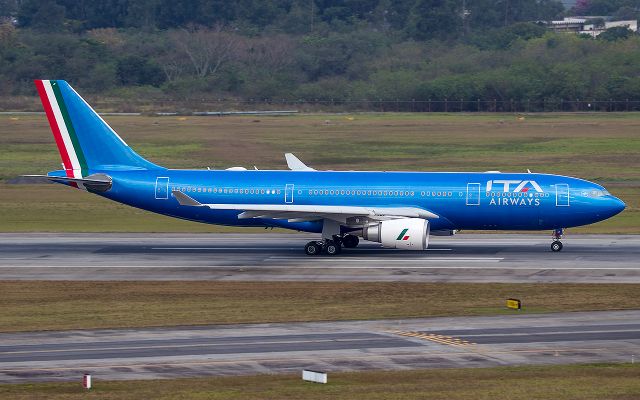 Airbus A330-200 (EI-EJP) - EI-EJP - Airbus A330-202 - ITA Airways Aeroporto Internacional de São Paulo/Guarulhos