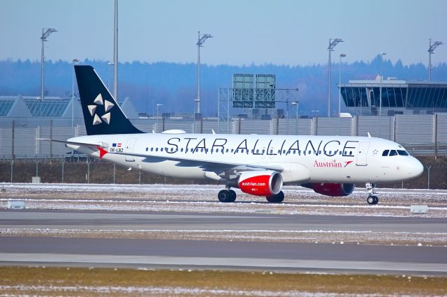 Airbus A320 (OE-LBZ)