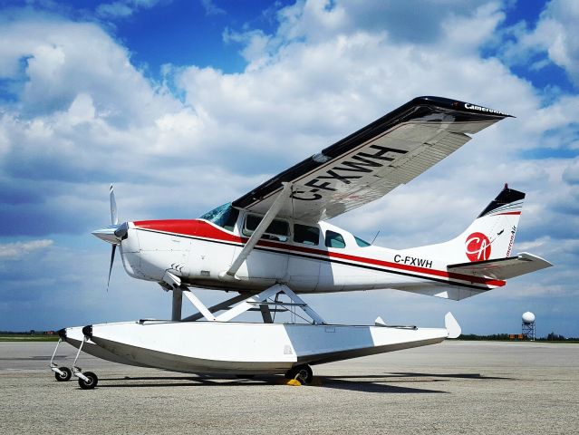 Cessna 206 Stationair (C-FXWH)