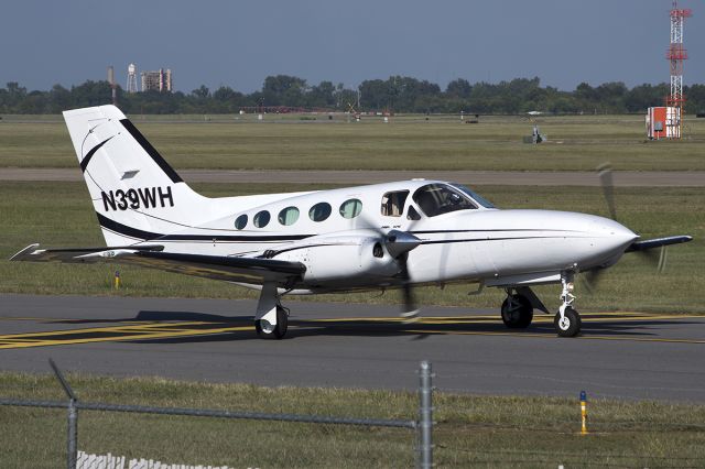 Cessna 421 (N39WH) - September 2013