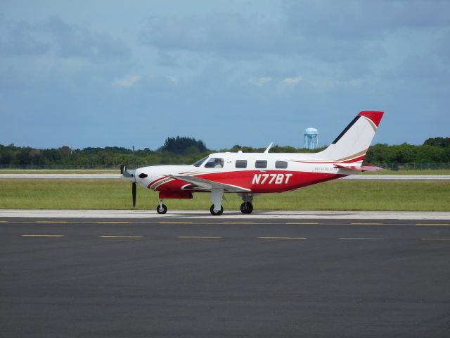 Piper Malibu Mirage (N77BT)