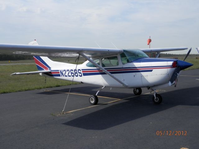 Cessna Skylane RG (N2268S)