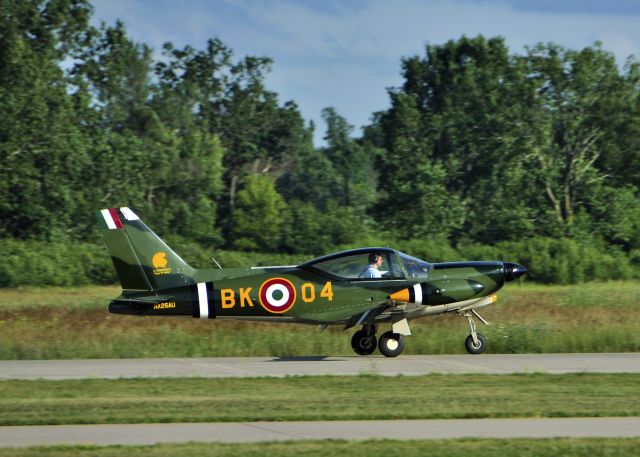 SIAI-MARCHETTI Warrior (N26AU) - Aermacchi SF-260C N26AU landing in Ann Arbor, MI