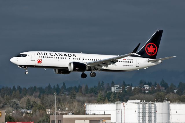 Boeing 737 MAX 8 (C-GEKX)