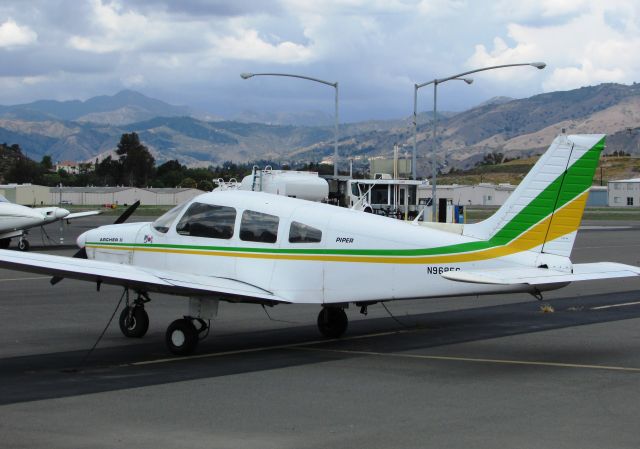 Piper Cherokee (N9685C) - Parked at Brackett Field